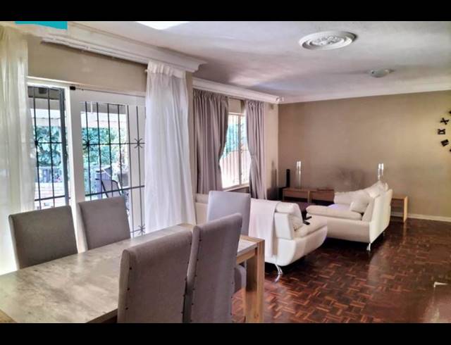 4 BEDROOM HOUSE FOR SALE IN THE WOLDS